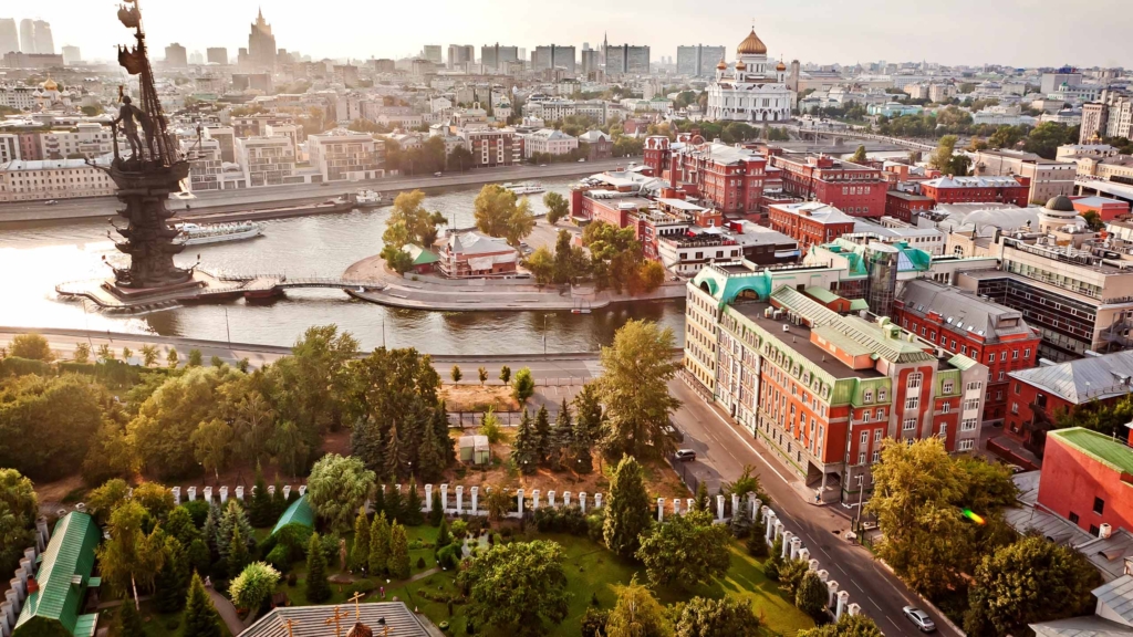Investment by buying an estate in Moscow
