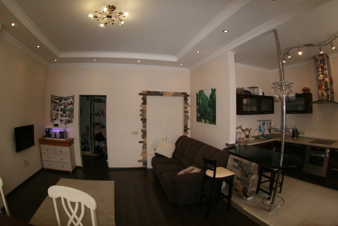 2-room apartment For sale in Moscow, 67 m²